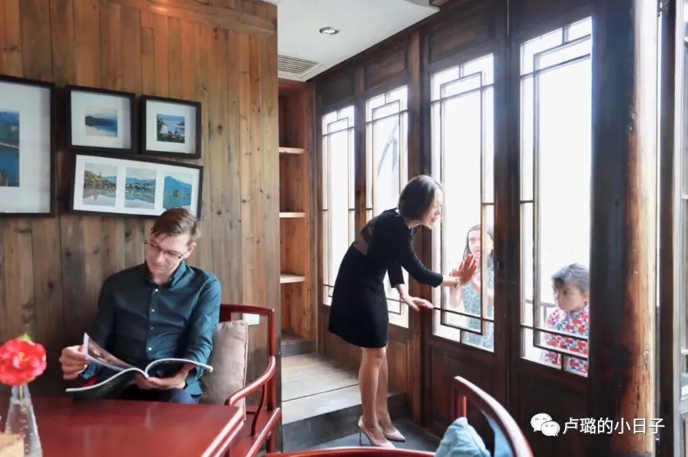 真正的法国女人,真正的巴黎女生冬天都在穿什么