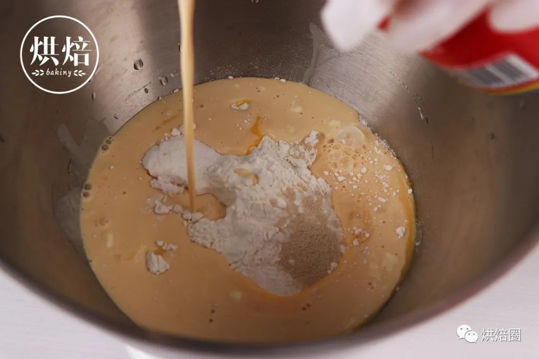 卡仕达酱奶酪餐包,卡仕达酱小餐包教程