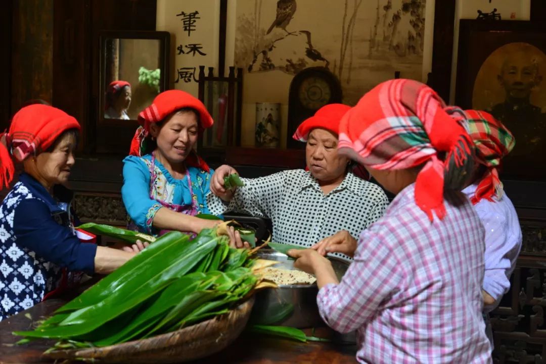 中国最美秋色篁岭晒秋,篁岭体验闻名遐迩的晒秋