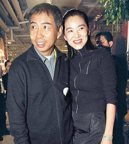 一代侠女插足秦汉婚姻，嫁豪门却独守空房，继女还深陷“*照门艳**”