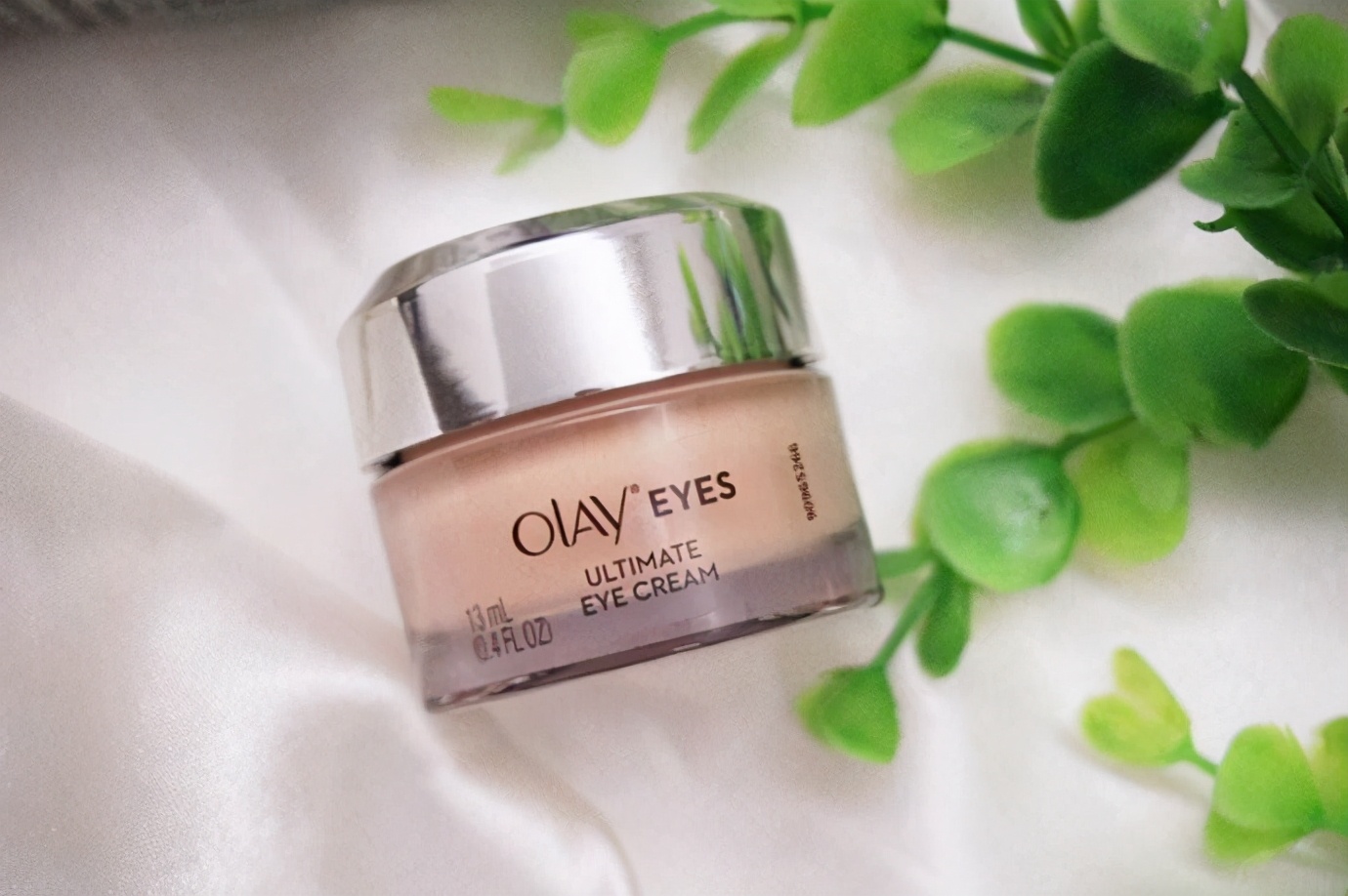 好用的抗老眼霜白天可用,适合20多岁眼霜推荐去细纹黑眼圈