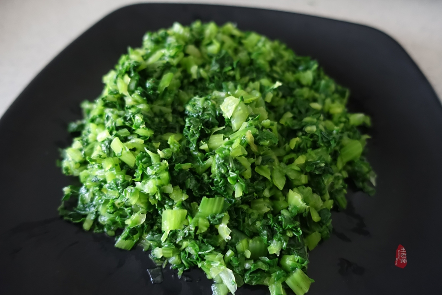 常吃玉米助消化!菜团子这么做,6分钟出锅,薄皮大馅特喧软