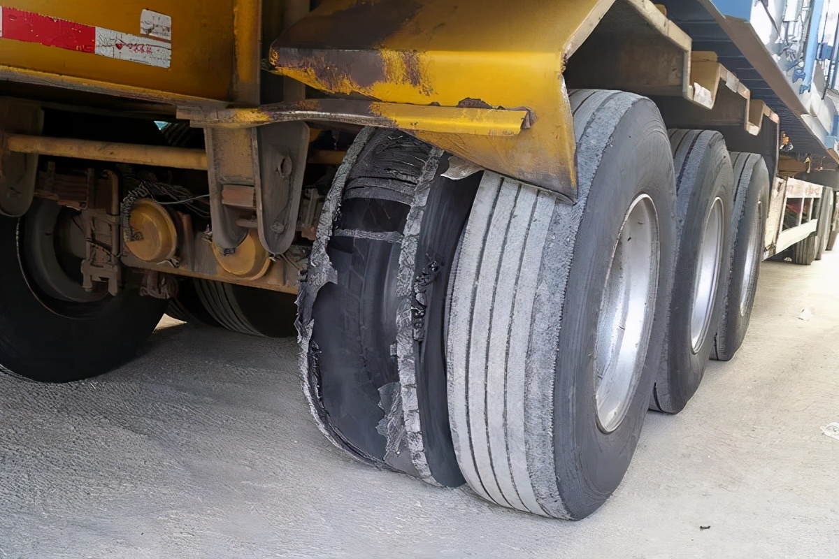 怎么看轮胎是不是翻新或者正品,翻新轮胎和新轮胎的区别在哪里