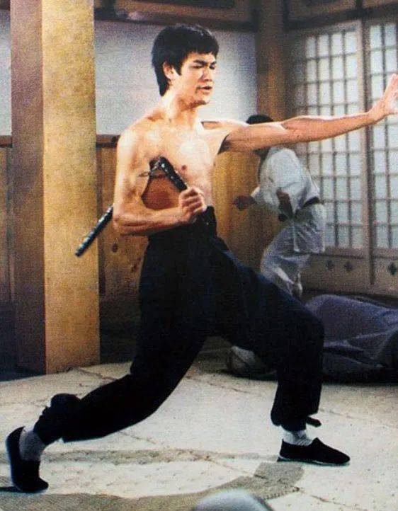 功夫之王李小龙电影完整版,功夫之王李小龙五十周年