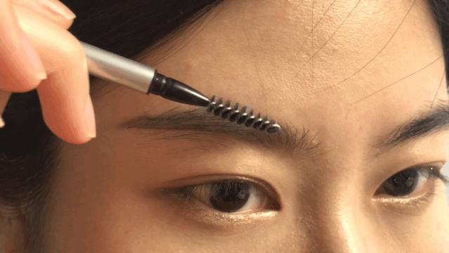适合新手的一款网红眉笔,最流行的眉笔画出来特好看