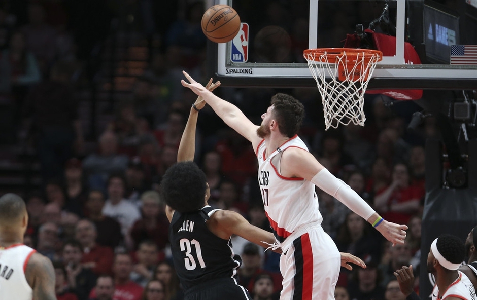 韦世豪爆铲运动员怎么样了,韦世豪脏动作合集