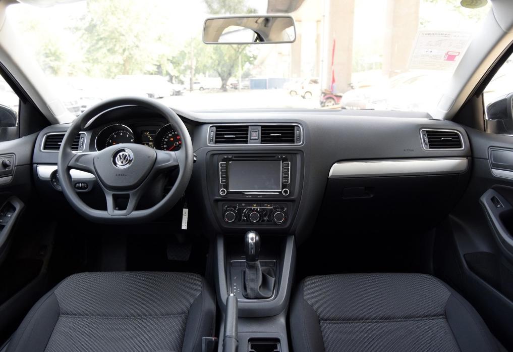 五年的朗逸二手车值得买吗,宝来和速腾二手车哪个好