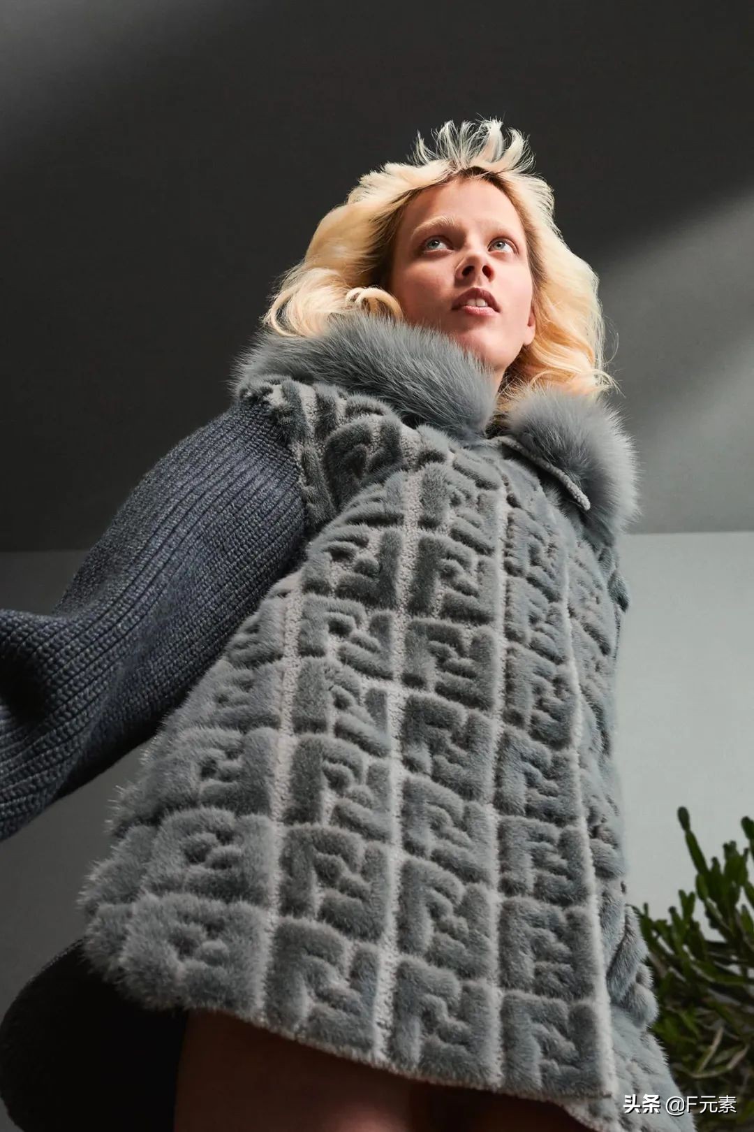 用皮草记录时代fendi2020秋冬发布,fendi皮草