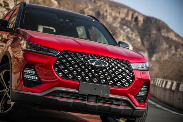 瑞虎7和瑞虎8车身强度哪个好,瑞虎8和瑞虎7哪个省油