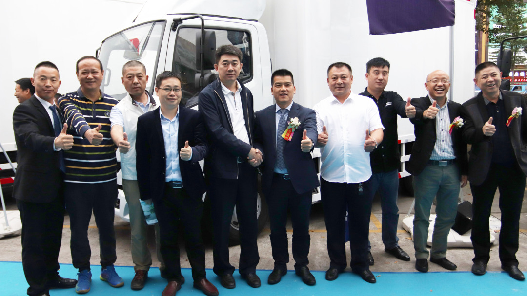 上汽跃进ec100,跃进ec100纯电动车