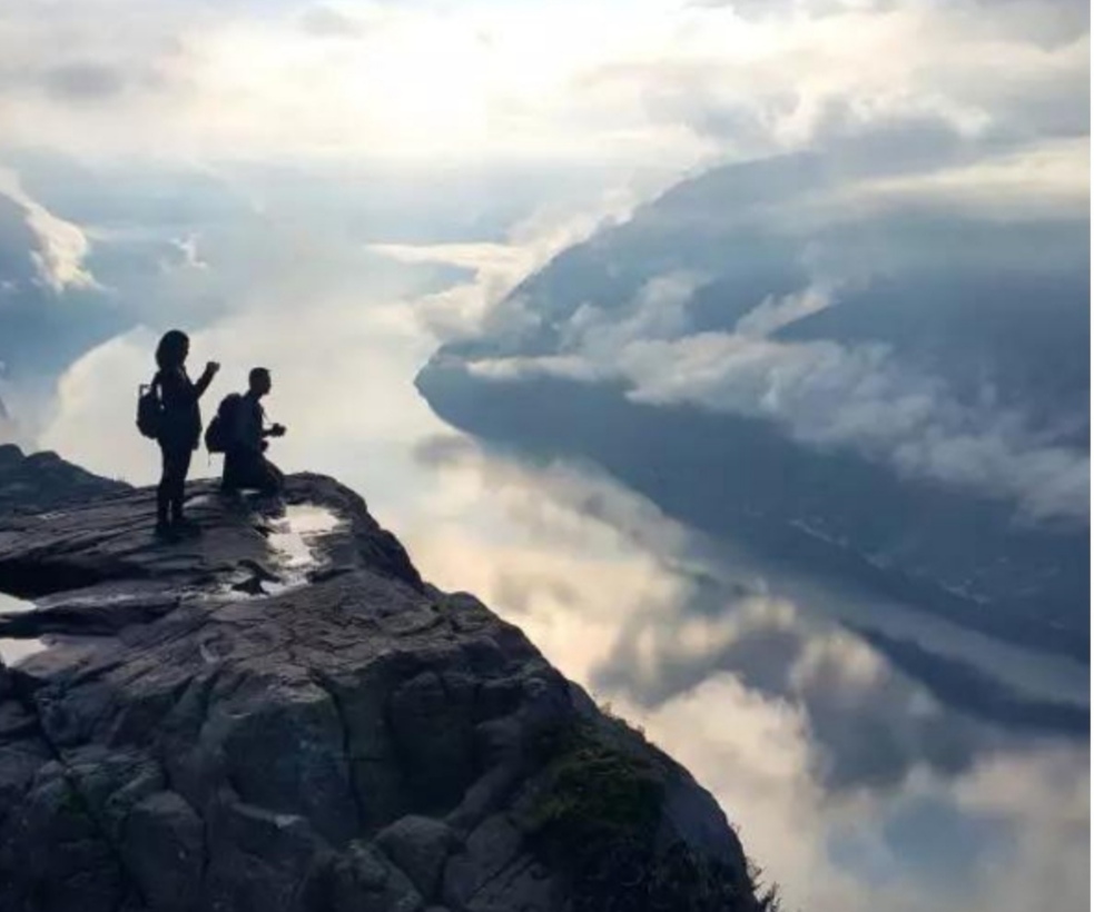 挪威三大奇迹石,世界上最震撼的石头挪威