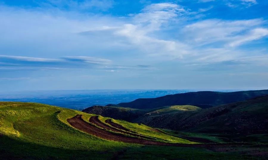 「992|动听河北」这条“天路”不仅最适合自驾游，还是一个武侠世界