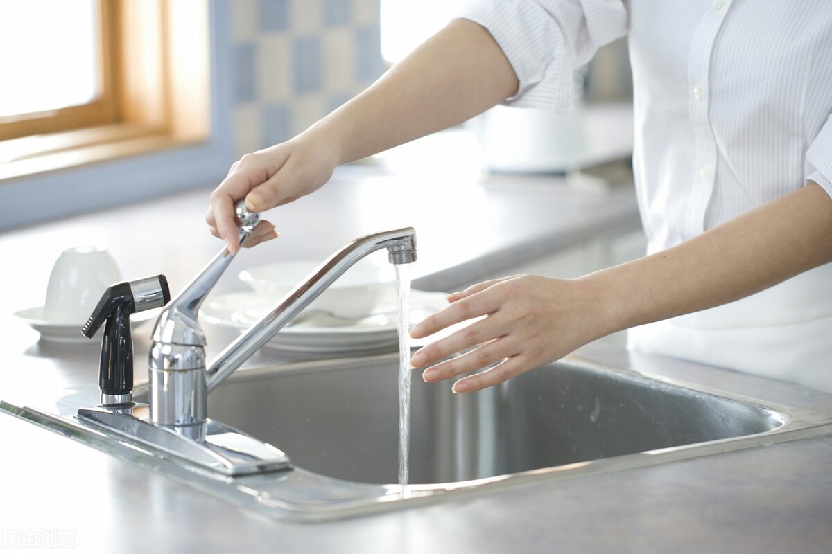 从航空学校老师到舒适家居代理商，她的职业生涯有多虎？一起来看