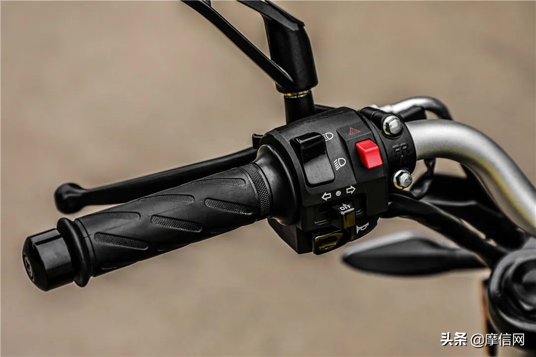 银钢小怪兽150改装方案,银钢150小怪兽试骑