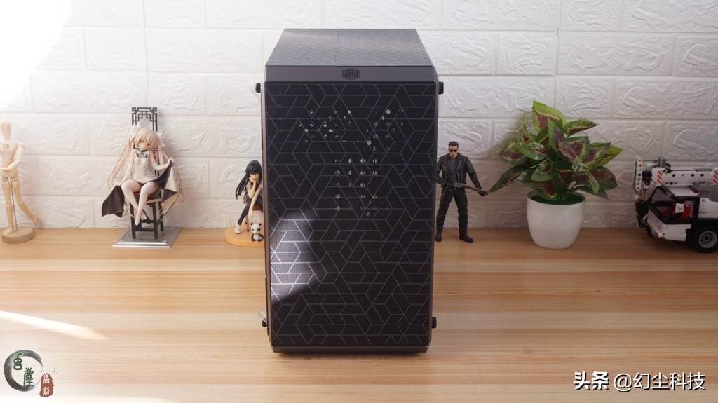 支持atx主板和三风扇显卡的小机箱,atx机箱安装多大主板