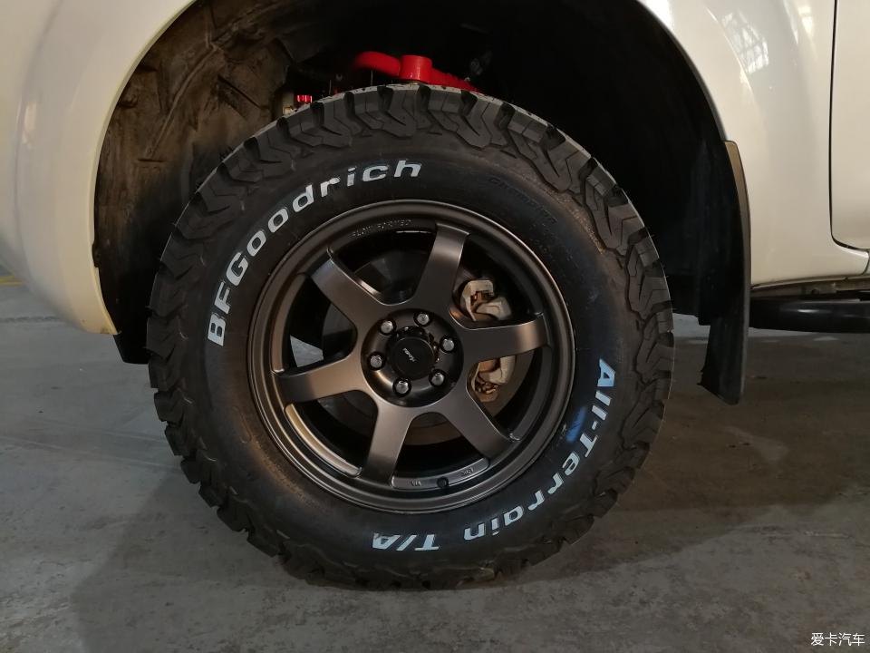 途达2021款2.5t柴油版越野视频,2021款途达四驱七座越野视频