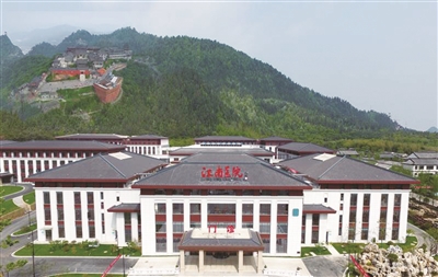 莫翠平：用爱浇筑医养产业用心铸就“百岁工程”