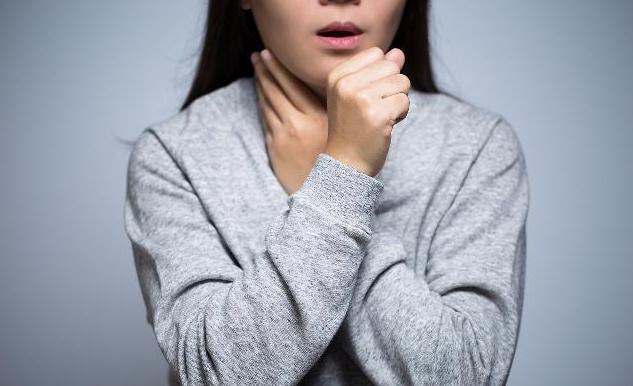 秋天嘴巴干裂起皮最快的解决方法,一到秋天嘴唇就干燥脱皮中医