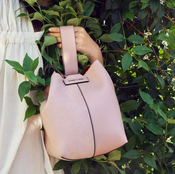 最好看的小ck包,小ck的包也太精致了吧