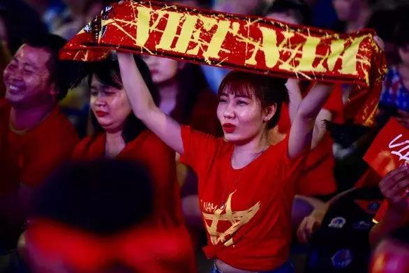 越南人很喜欢足球,越南有多喜欢足球