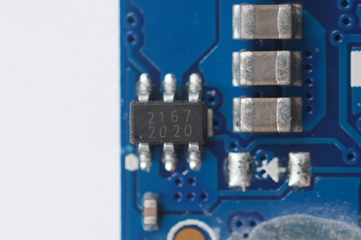 贝尔金磁吸充电宝二代拆解,贝尔金2018无线充电宝测评