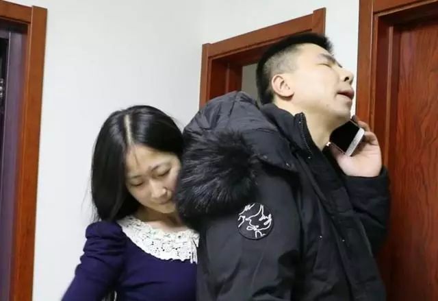 28岁女子查出宫颈癌的4个征兆,26岁女孩患有宫颈癌的原因