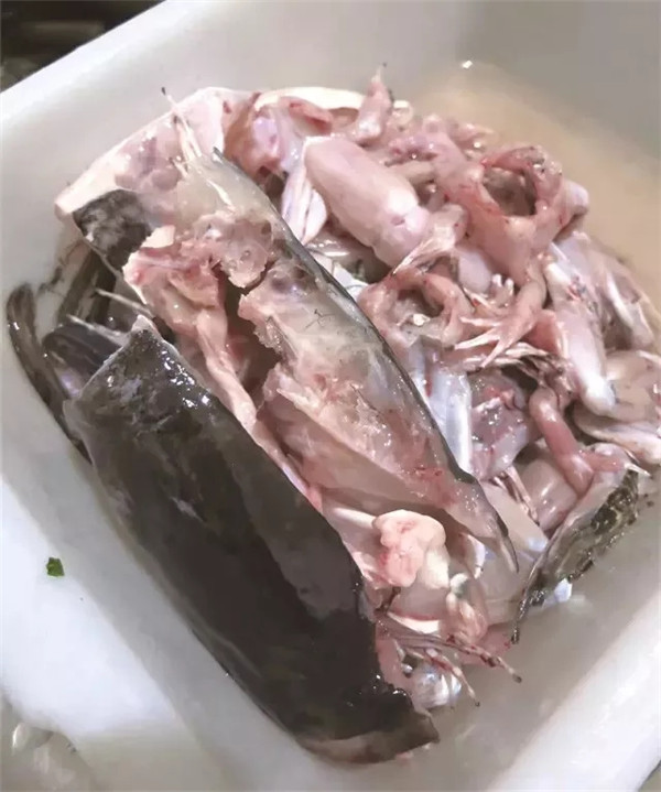 川味美蛙鱼头推荐,川菜香锅美蛙图片