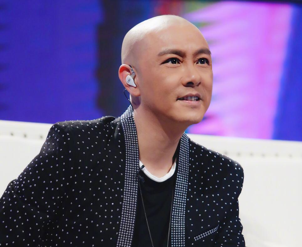 张卫健组追光吧,追光吧张卫健三个热搜