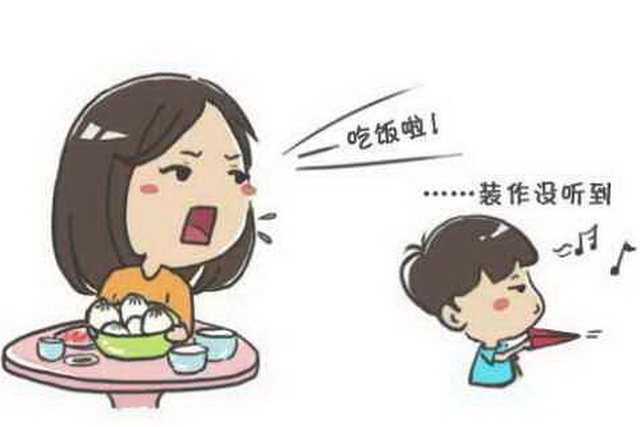 为什么有的孩子吃饭乱动,孩子吃饭乱跑怎么办