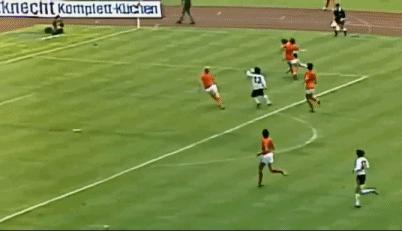 盖德穆勒和克林斯曼谁是轰炸机,大型轰炸机盖德穆勒