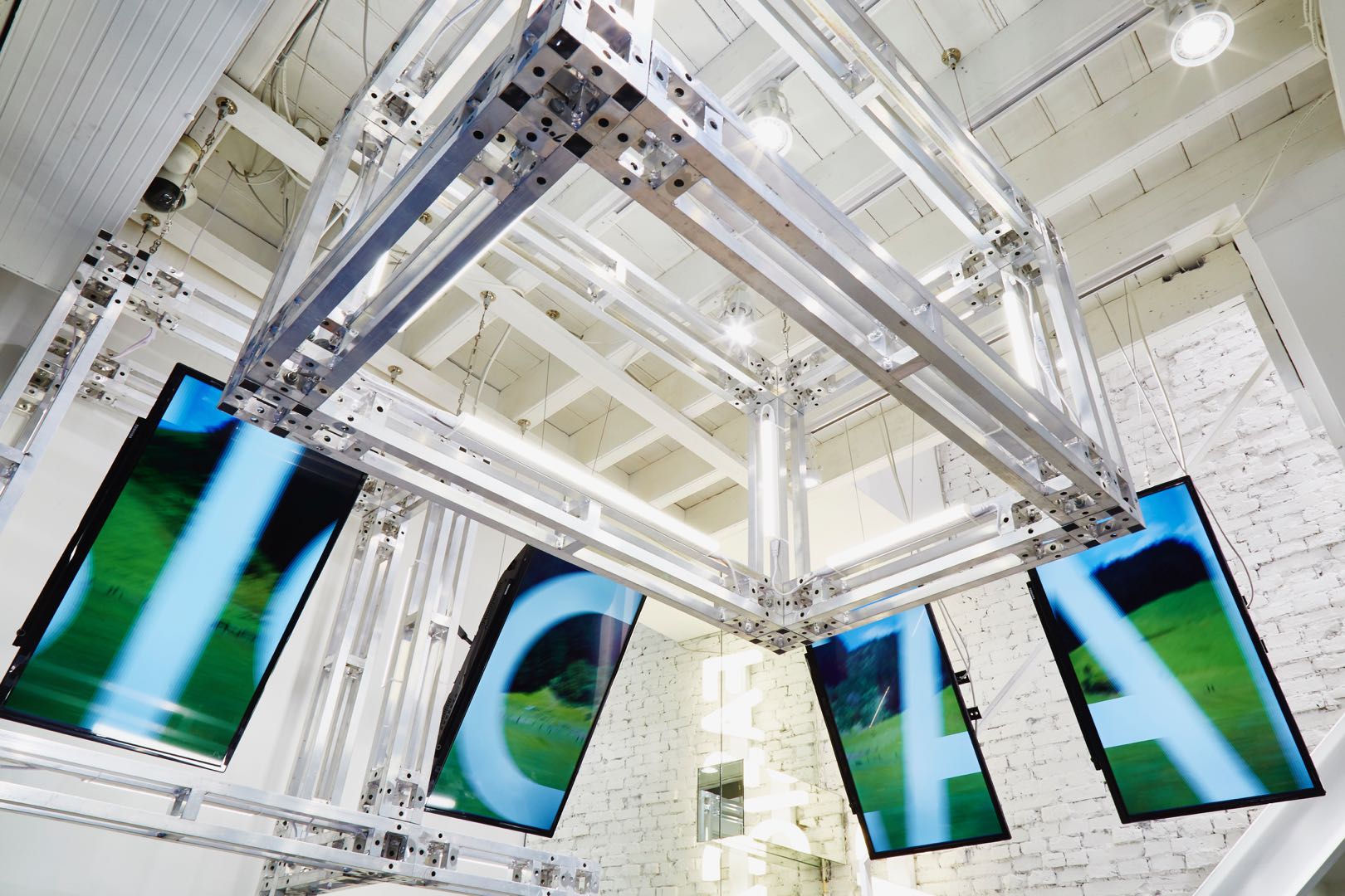 时尚买手店如何挣钱,潮流买手店怎么弄出高级感