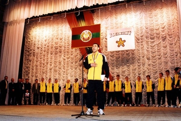 爆冷皇马小国班霸：仅有25年队史，在*雷手**的激励下谱写童话