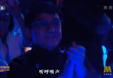 谢霆锋在台下看王菲和刘德华,谢霆锋看王菲表演