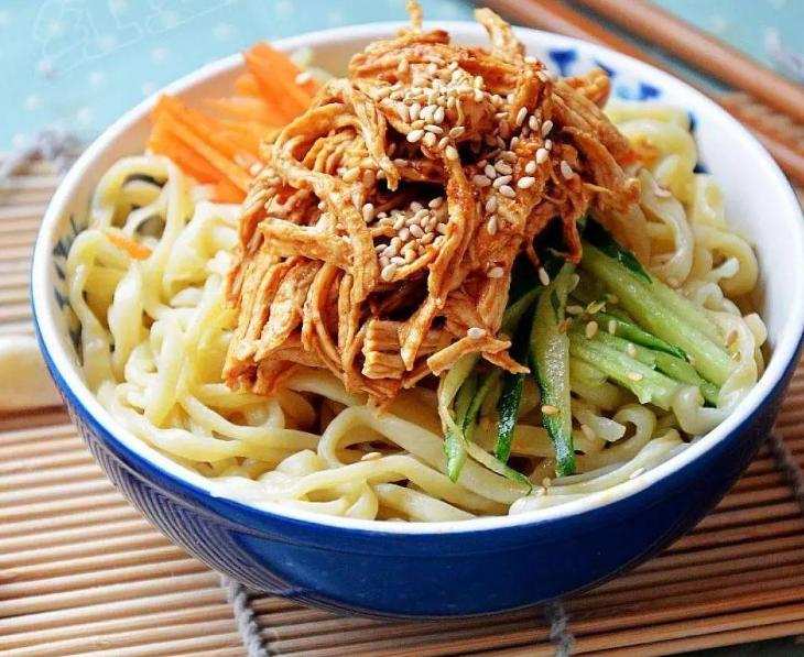 煮面条之后直接过冷水吗,煮面条水开了先放肉还是先放粉