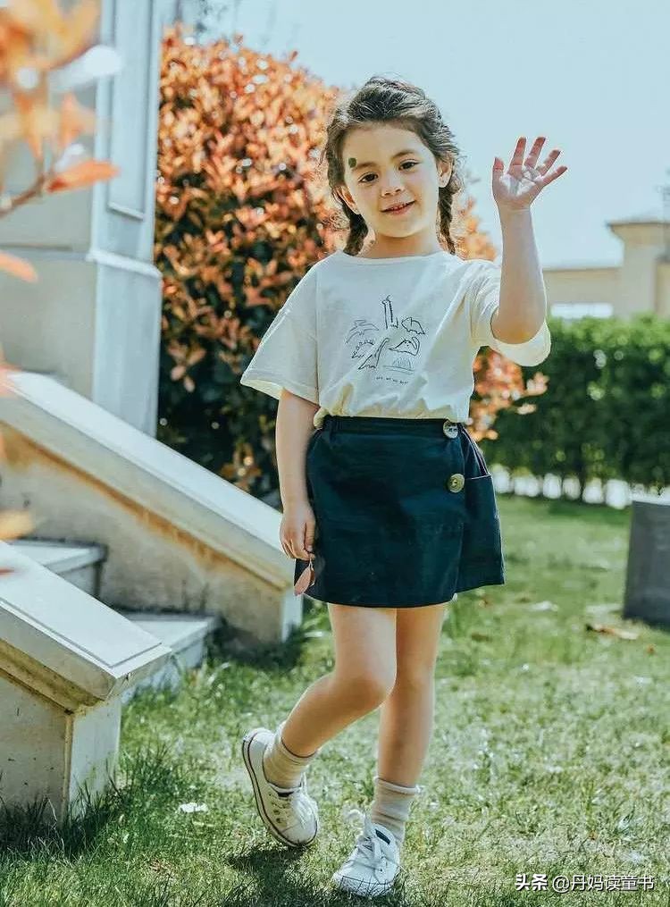 夏季流行的裙子童装,夏天连衣裙短袖童装