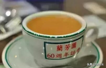 *袜丝**奶茶前世今生｜一杯奶茶喝懂香港殖民地文化，杯身暗藏秘密