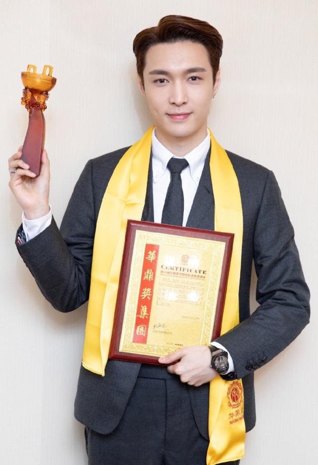 鹿晗杨天真什么时候解约的,杨天真和鹿晗什么时候解约的