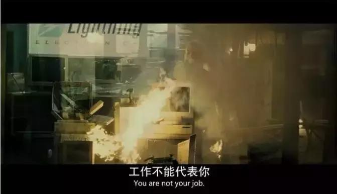 网红素颜拍视频被10万人谩骂：“你看起来很恶心！”