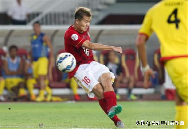 广州恒大黄博文凌空抽射,黄博文中超最年轻进球