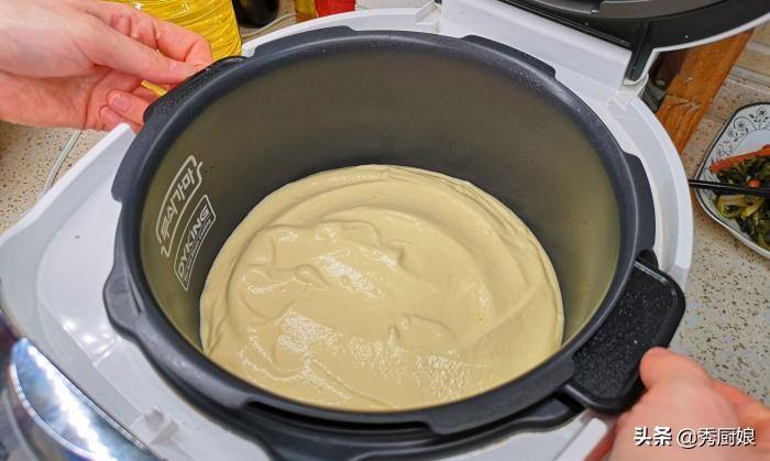 不用烤箱和电饭煲做蛋糕简单教程,如何做蛋糕不用电饭煲也不用烤箱