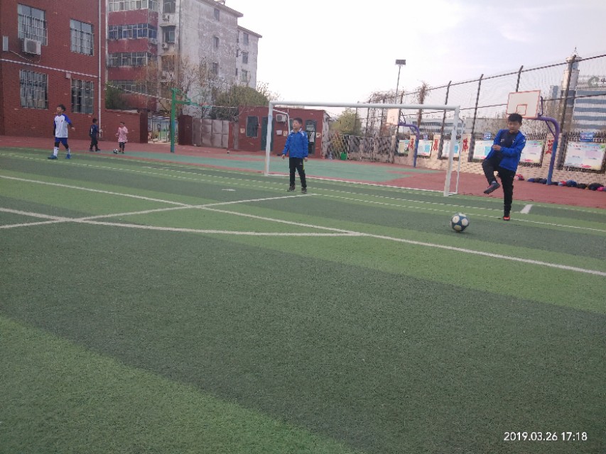 伏羲路小学课间操足球操,文军希望小学大课间足球操