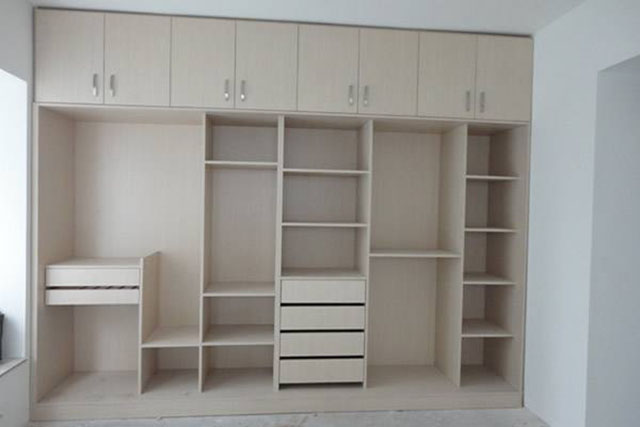 家里打柜子需要选品牌吗,家里打柜子柜门用什么板材好