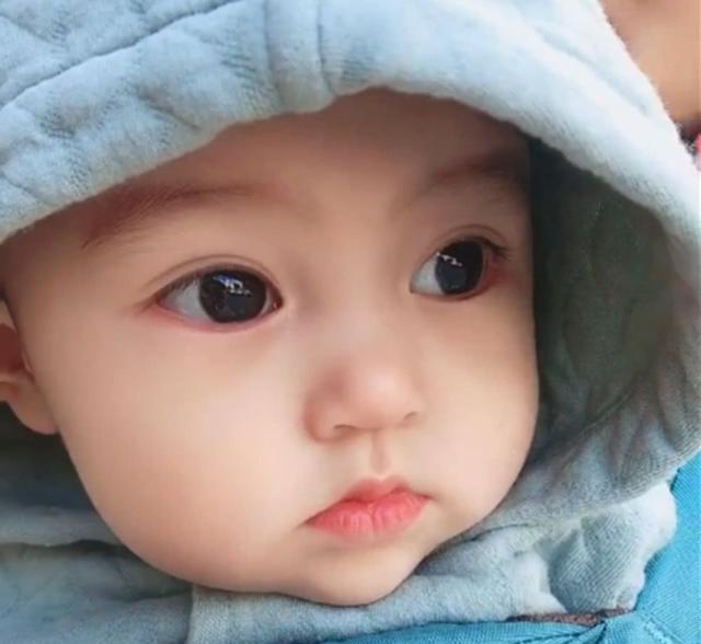 影响孩子颜值的四种方法,怎样提高孩子的颜值