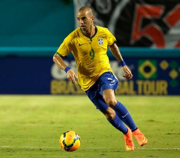 头顶巴西9号光环来中超曾遭弃用委身预备队，4年后离开却创一纪录