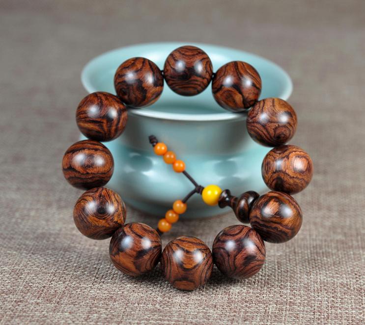 海南黄花梨能用药吗,盘玩十年的海南黄花梨