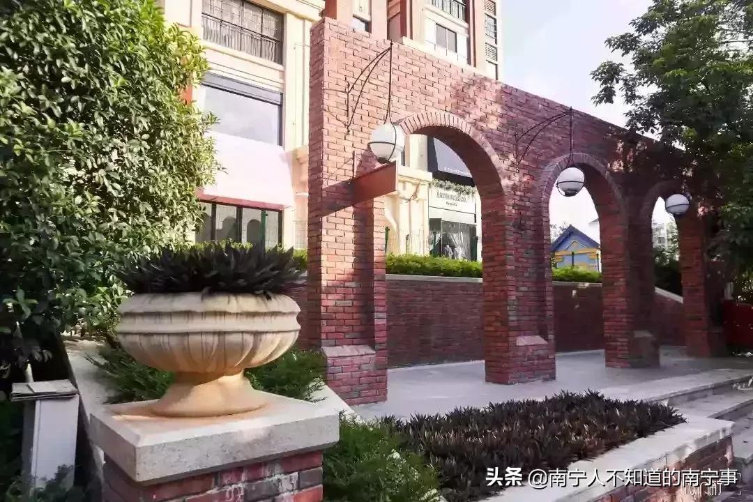 南宁复古拍照地港风,南宁拍照圣地小清新