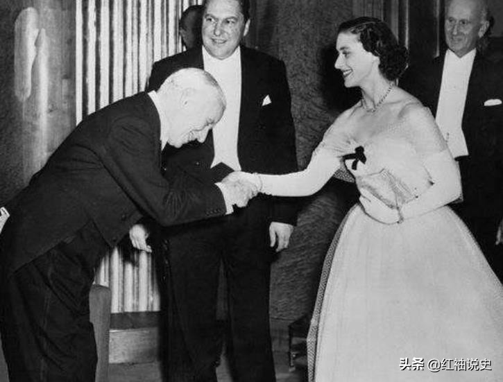 罗马假日女主角赫本照片,罗马假日中安妮公主原型