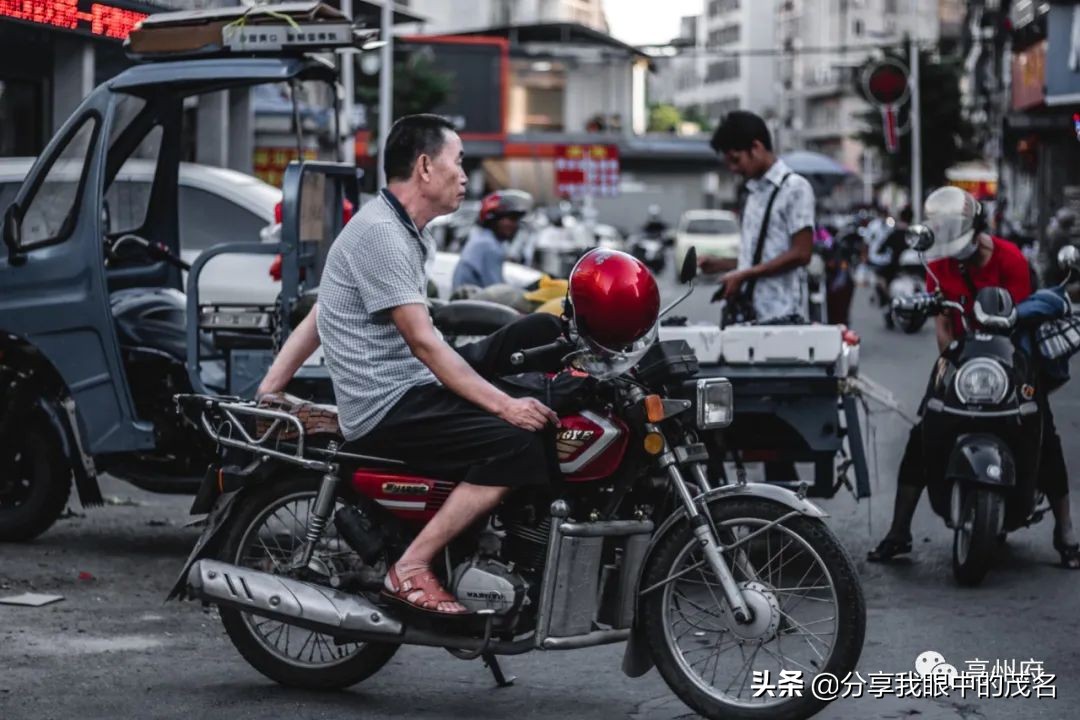 毕业了回老家发展好不好,毕业之后同学问你在哪工作