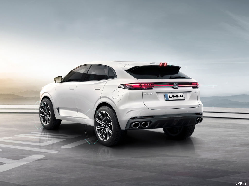 uni-k对比合资车,长安uni-k对比摩卡