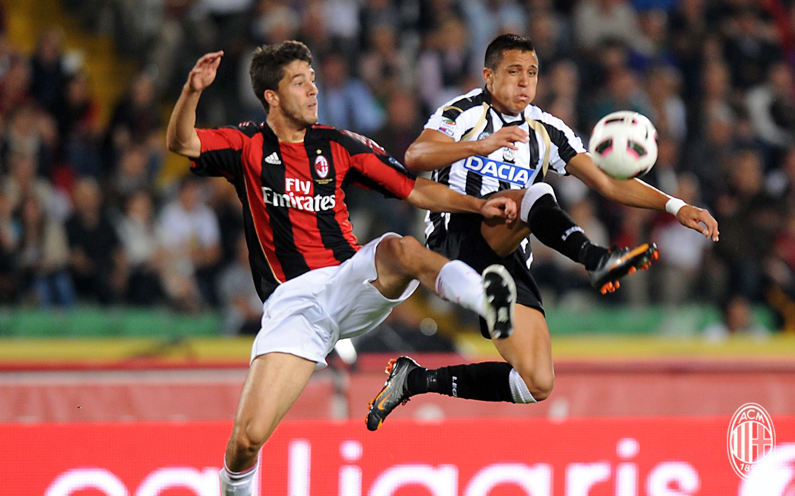 效力英超的西班牙球员,同时效力过切尔西和ac米兰的球员